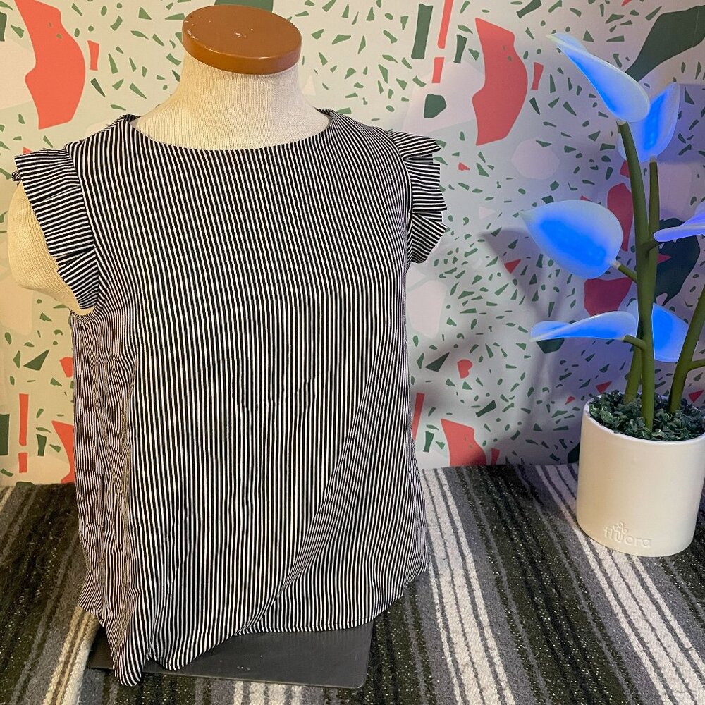 Monteau Black and White Vertical Stripe Sleeveless Top - L